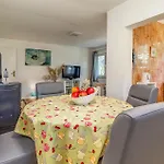 度假居 Cozy In With House A Panoramic View *