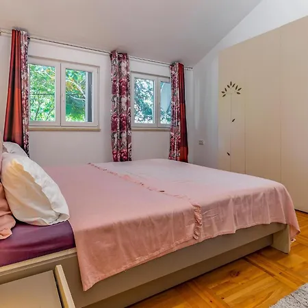 Vakantiehuis Cozy In With House A Panoramic View