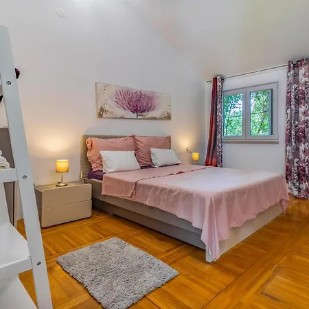 Cozy In With House A Panoramic View Vakantiehuis *