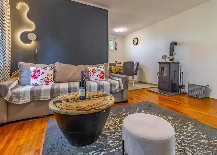 Cozy In With House A Panoramic View Semesterbostad Medulin
